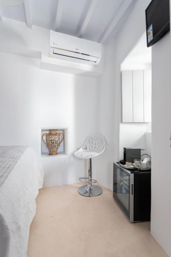 Aniko Suites Chora Mykonos Town Ngoại thất bức ảnh